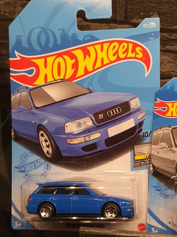 Hot Wheels Neuheit Audi RS2 Avant Silber / Blau 2er Set