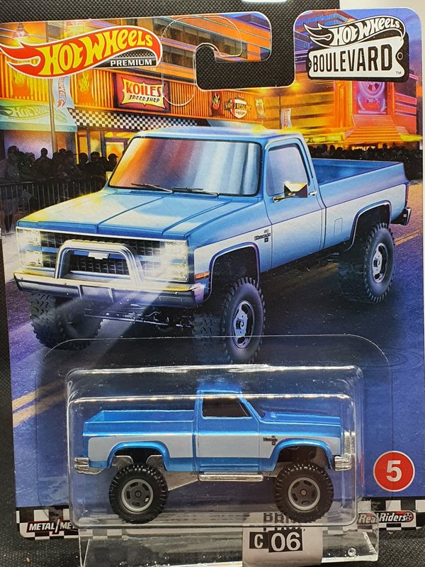 Hot Wheels PREMIUM ’83 Chevy Silverado 4x4 blau Boulevard Real Riders NEU